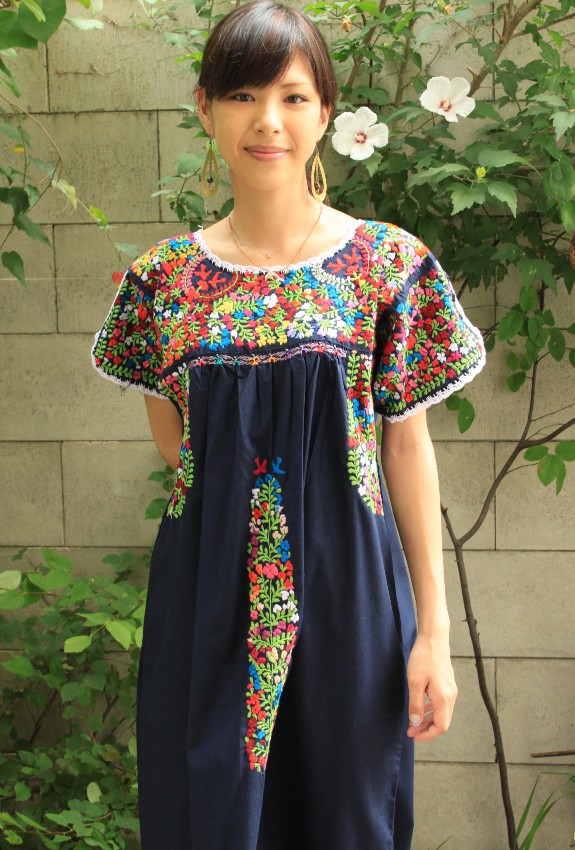 オシャレ メキシコ刺繍 サンアントニーノ刺繍ワンピース vintage